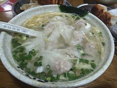 小馄饨-黄阿姨锅贴大王(万航渡路店)