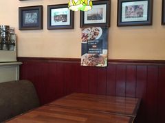 -玛格萝妮比萨屋(四平店)