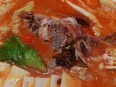 -野山舂·贵州现舂酸汤火锅(鸿通城店)