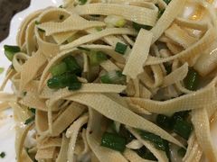 -周家大连水饺(美专校街店)