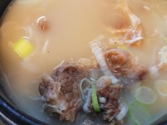 -益百岁牛尾汤(香山路店)