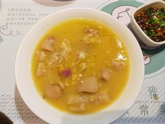 文火炖豌豆无骨猪手-小雅木姜子烤鸡·贵州菜(鸿通城店)