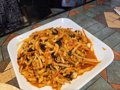 鱼香肉丝-石磨坊酒楼(文化街店)