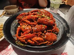-肥肥虾庄·金牌油焖大虾(汉街SKP店)