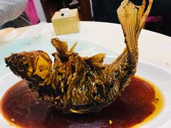 罾蹦鲤鱼-奥华餐厅·老张记(台基厂店)