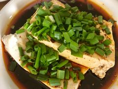 凉拌豆腐-荣生萝卜汤饭店