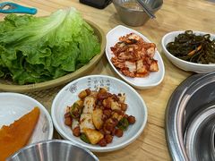 -牛信亭韩国料理·炭火烤肉(紫藤路店)