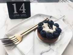 -UNI UNI(环亚凯瑟琳店)