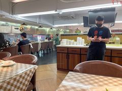 -新大咀港式茶餐厅(宝山万达店)