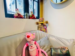 -Fridi Patisserie Cafe