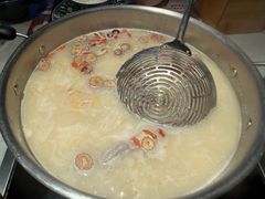 -尚尚仙·酸汤猪手·猪肚鸡火锅(华联万柳购物中心店)