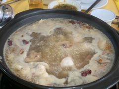 清远鸡-濠轩阁特色生蚝火锅(水湾路店)