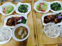 -卓玥国际月子会所(罗山路店)