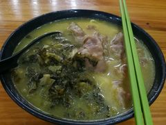 -志权牛肉面(灵山路店)