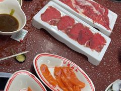 -四囍码头海鲜烧烤自助火锅(外滩南京东路悦荟广场店)