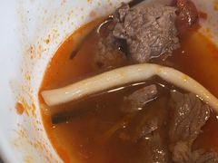 -野山舂·贵州现舂酸汤牛肉(民生路店)