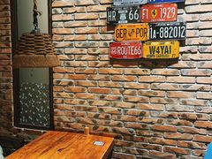 -苹果树下艺术餐厅(宋庄店)