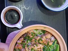 冬菇滑鸡煲仔饭-赵财财·肠粉·煲仔饭(华润万象城店)