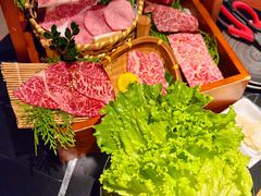 -山川小町·极番烧肉(新地假日广场店)