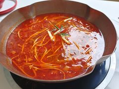 -毛辣果·贵州红酸汤牛肉火锅(西单店)