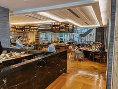 -阿纳迪酒店·秘境西餐厅