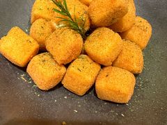 海苔黄金一口酥豆腐-粤集·手工粤菜(皇庭广场店)