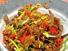 -湖南人家湘菜馆(镇江路店)