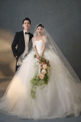 -雪中彩影婚纱摄影·微光艺术中心