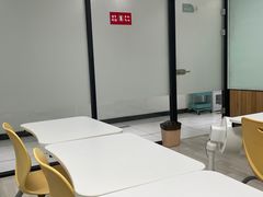 -爱特精英KET·PET·雅思托福·国际课程(苏悦广场店)