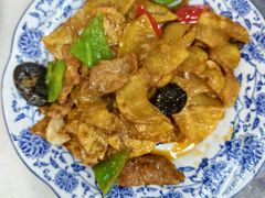 过油肉土豆片-内蒙联营烧麦 草原石榴红(护国寺店)