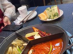 -渝里重庆火锅(航天城店)