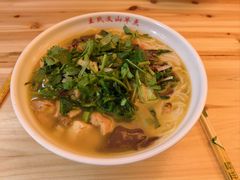 -文山荷鲜居(翠湖店)