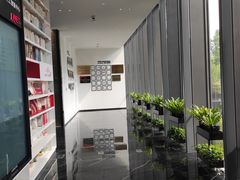 -虹桥绿谷广场-地下停车场