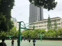 -上海市民办新华初级中学