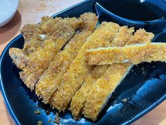 -莱莱小笼·乔艾