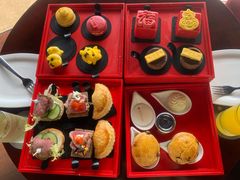 -三亚湾海居铂尔曼度假酒店