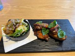 香烤鸡翅配烤薯仔-玛尚诺Pizza&Bar(长泰广场店)