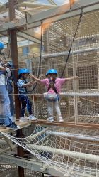 -PIPIKINGDOM皮皮王国欢乐号(欢乐海岸购物中心店)