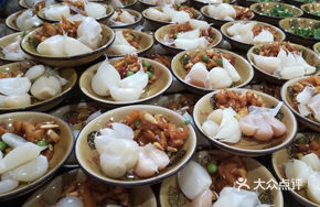 Sweet Pickled Garlic