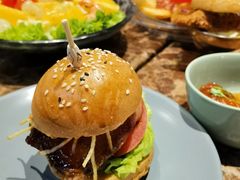 -Let'sBURGERplus·非常创意汉堡(三里屯店)