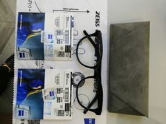 -爱视眸Eyeblling眼镜·依视路·蔡司镜片折扣店(百联南方商城购物中心)
