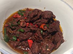-老湖南民间菜·牛肉十八炒(花都店)