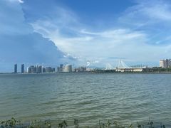 -万绿园