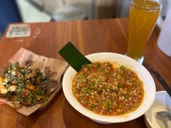 -蜗牛小馆醉乡民谣云南菜(惠新西里店)