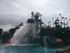 -汤山欢乐水世界