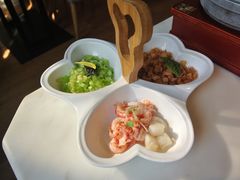 招牌小龙虾红汤泡饭-蜜桃花开·中西融合菜E&W(南长街店)