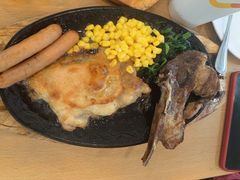 特制拼盘（羊排+鸡排+烤肠）-萨莉亚意式餐厅(彩悦城店)