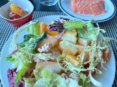 -亚洲国际大酒店·云顶阁旋转自助餐厅