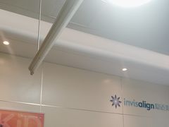 -上海仁爱医院口腔科 · 种植
