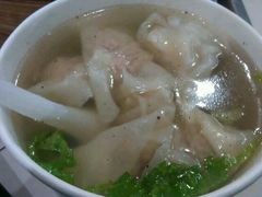20130131鲜肉馄饨-四季美汤包(户部巷店)